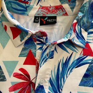 Yatta Golf Men's Tropical Palm Leaf Polo Shirt,  White Blue Red Performance